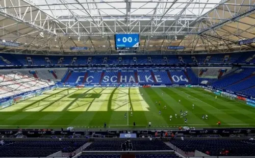El imponente estadio del Schalke 04 será el escenario de este vital encuentro para el Bayer Leverkusen. (Foto: Getty)