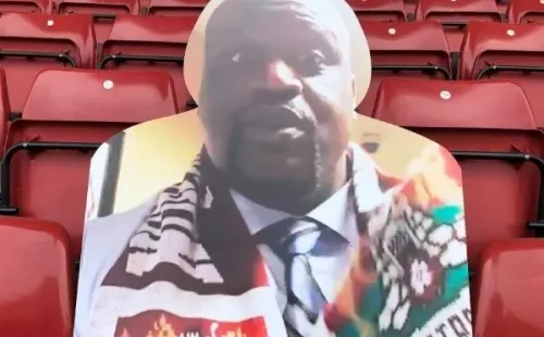Shaq es uno de los seguidores más reconocidos del elenco cobbler, por lo que el equipo utilizó su imagen para atraer fanáticos que deseen pagar por tener su imagen en el estadio para alentar a los zapateros.