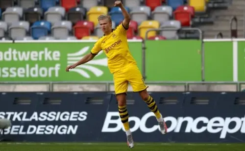 Con gol de Erling Haaland, el Dortmund pudo vencer 1-0 al Fortuna Dusseldorf y alargar la pelea por el título. En caso de que el Bayern no gane este martes, el cuadro minero tendrá opciones matemáticas de alcanzarlos. (Foto: Getty)