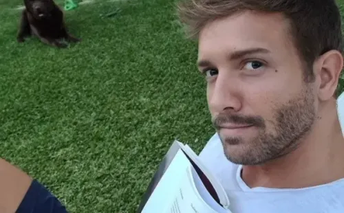 Pablo Alborán junto su amigo fiel.