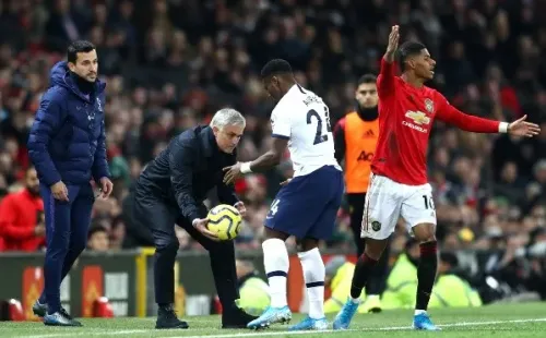 Mou ya se enfrentó al Manchester esta temporada. Fue un 2-1 en contra en el Teatro de los sueños. Este viernes irá por su revancha. (Foto: Getty)