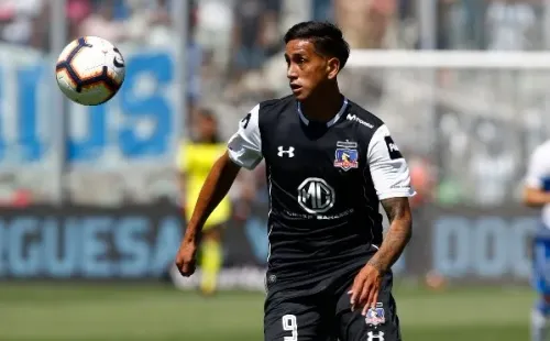El delantero Vilches no tuvo un buen paso por Colo Colo. Por lo mismo, esta temporada se fue a Unión La Calera. (FOTO: Agencia Uno)