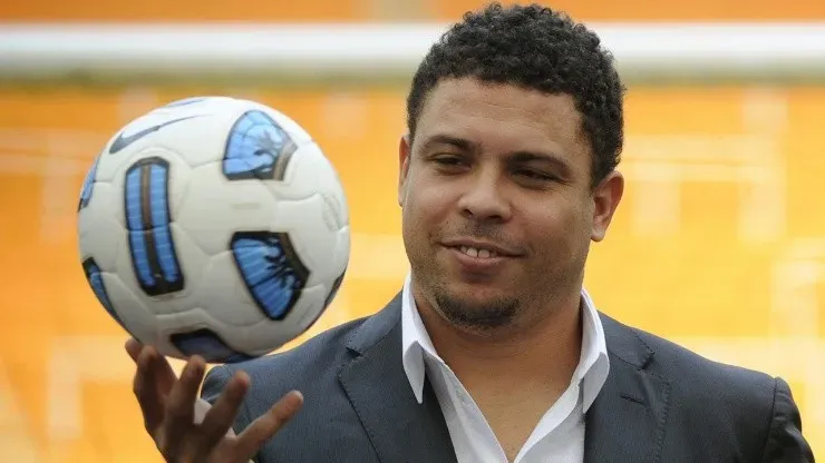 Ronaldo llegó hace un año a ser presidente de Real Valladolid y el equipo se mantiene con buena salud