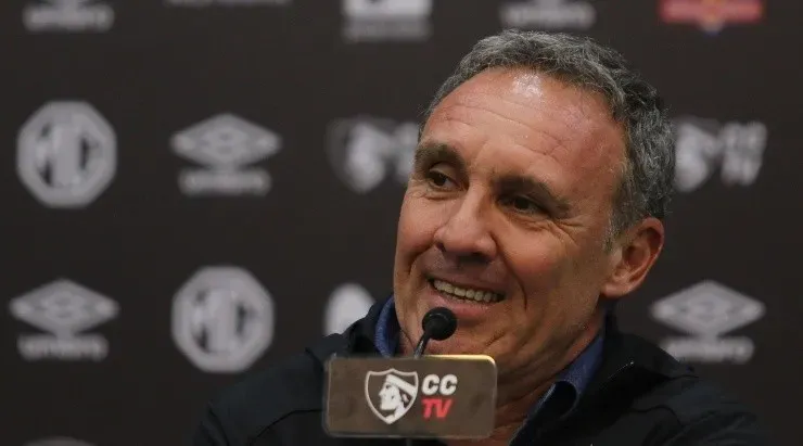 Marcelo Espina confirmó que la búsqueda de técnico en Colo Colo está congelada hasta nuevo aviso (Agencia Uno)