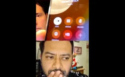 Pancho Saavedra y Pedro Ruminot en plena pitanza a Karol Lucero.