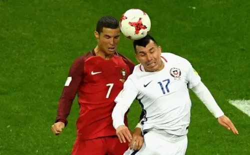 Gary Medel estuvo imparable contra Cristiano Ronaldo hace tres años con la selección chilena (Getty Images)