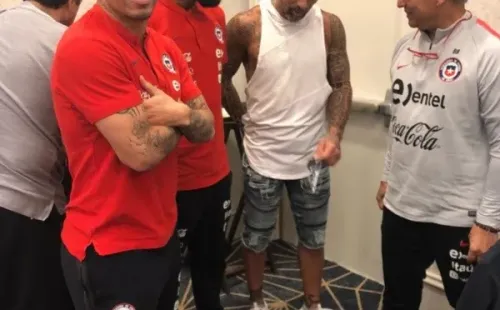 Chino Ríos con Arturo Vidal en la Roja