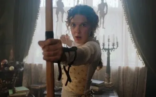 Millie Bobby Brown intentará darle un perfil aventurero al personaje de Enola Holmes.