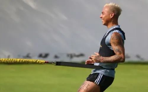 Eduardo Vargas a la orden en Tigres