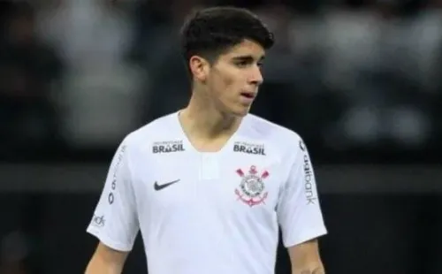 El futbolista chileno es uno de los ocho futbolistas que dieron positivo a covid-19.