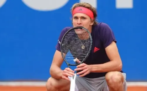 Alexander Zverev rompió la cuarentena para asistir a una multitudinaria fiesta en Montecarlo, donde no hubo ni la más mínima medida sanitaria.