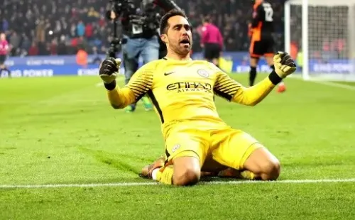 Claudio Bravo expresó su profunda preocupación por la situación en Chile