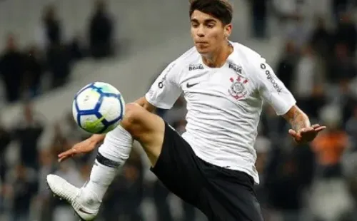 Ángelo Araos volvió a los entrenamientos con Corinthians tras dar positivo al coronavirus, según informaron en Brasil.