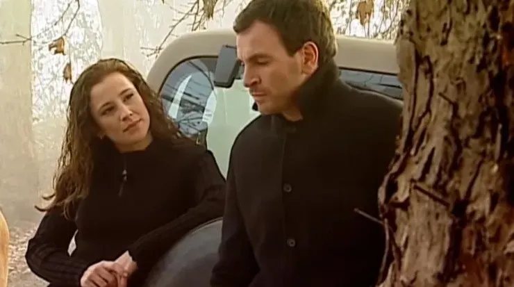 Sigrid Alegría también comparte elenco con Álvaro Rudolphy, en “Aquelarre”.