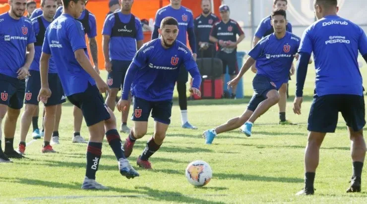Universidad de Chile es uno de los equipos que se mantiene en confinamiento por cuarentena (Agencia Uno)