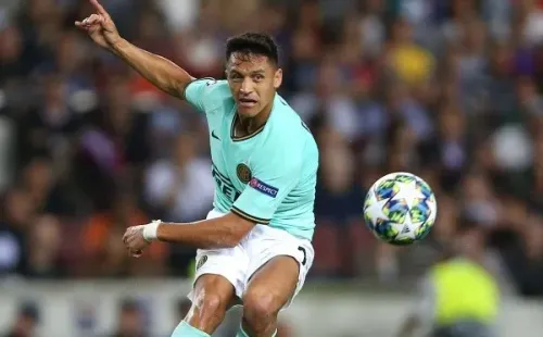 Alexis Sánchez podrá seguir en el Inter de Milán en el torneo italiano, pero no en el europeo (Agencia Uno)