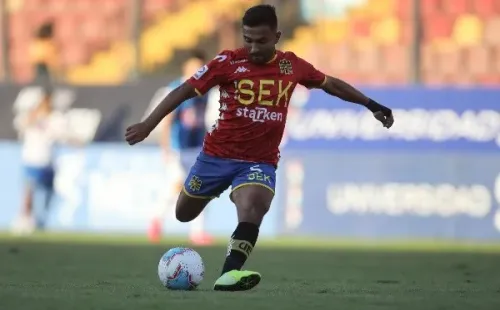 Mario Sandoval seguirá con Unión Española hasta finales del 2020. Foto: Agencia Uno