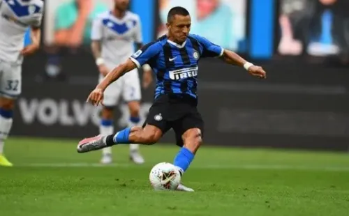 Alexis Sánchez anotó su primer gol en el Giuseppe Meazza ante el Brescia (Inter)