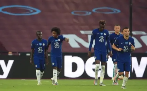 Los Blues presentaron su tricota 2020/21 en la caída con el West Ham, indumentaria que no les dio suerte en el marcador. (Foto: Getty)