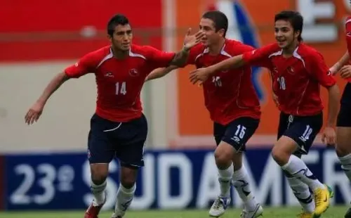 Arturo Vidal iniciaba el viaje que lo convertiría en uno de los jugadores más importantes de la historia de la selección chilena