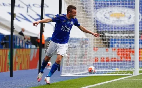 Vardy entró al exclusivo club de jugadores con 100 o más goles en la Premier League.