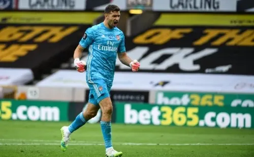 Emiliano Martínez lleva 4 partidos como titular desde la lesión de Leno. Solo le marcaron un gol y en todas ganaron los Gunners. (Foto: Getty)
