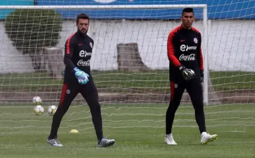Yerko Urra junto a Fernando De Paul en un entrenamiento en la Selección (Agencia Uno)