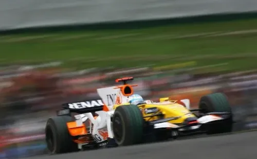 Fernando Alonso habría firmado un contrato de 3 años para pilotar por tercera vez junto a Renault en la Fórmula 1.