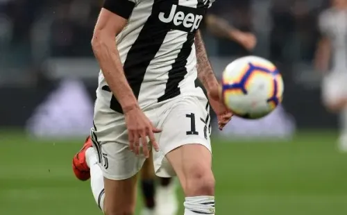 El artillero de 34 años dejó la Juventus por el fútbol de Qatar, donde estuvo seis meses, jugando 5 partidos y sin anotar goles.