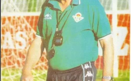 Entrenador argentino nacionalizado chileno, que dirigió al Betis en 1998
