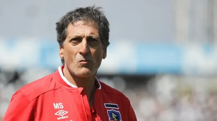 Mario Salas se fue de Colo Colo al comienzo de su segundo año de gestión, con una Copa Chile bajo el brazo (Agencia Uno)