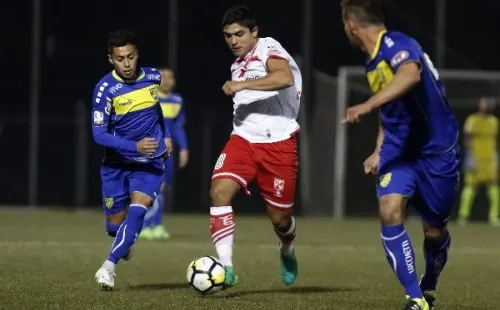 Dagoberto Currimilla tuvo destacados pasos por Huachipato y Unión Española. Foto: Agencia Uno