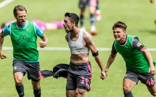 Agónico triunfo del Leeds de Bielsa.