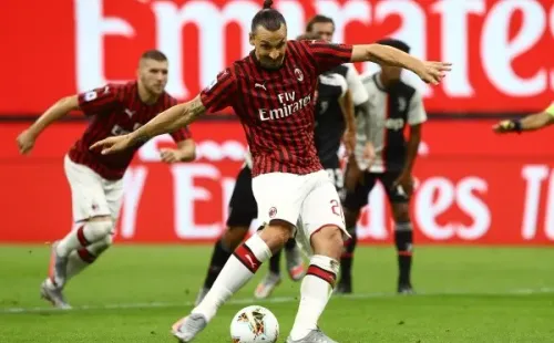 Zlatan Ibrahimovic viene siendo figura en Milan y es pieza clave en la remontada en la tabla. (Foto: Getty)