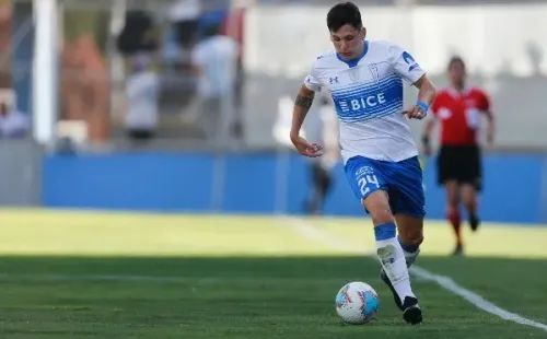 El lateral de la UC está feliz por volver a entrenar con sus compañeros en cancha. (FOTO: Agencia Uno)