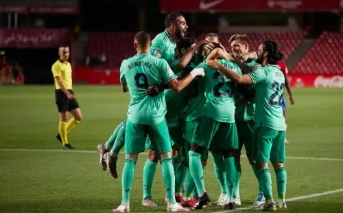 Los abrazos podrían multiplicarse en el club merengue este jueves. Y es que el antecedente no deja espacio para dudas: Nuene victorias al hilo en La Liga. (Foto: Getty)