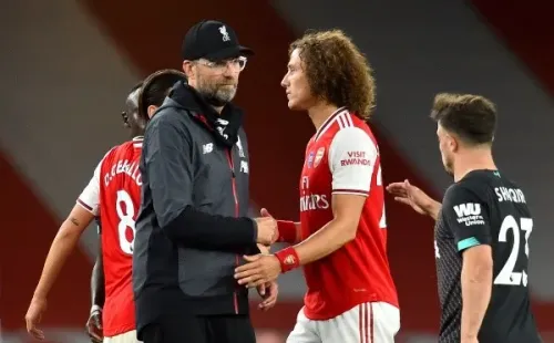 Tras la caída del Liverpool ante Arsenal, un reportero le sugirió a Klopp fichar a David Luiz.