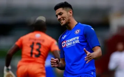CIUDAD DE MEXICO, MEXICO - FEBRERO 25: Lucas Passerini del Cruz Azul durante el juego de vuelta de los Octavos de la Liga de Campeones de CONCACAF 2020,  en el Estadio Azteca el 25 de Febrero de 2020 en la Ciudad de Mexico, Mexico. (Foto: Mauricio Salas/JAM MEDIA)