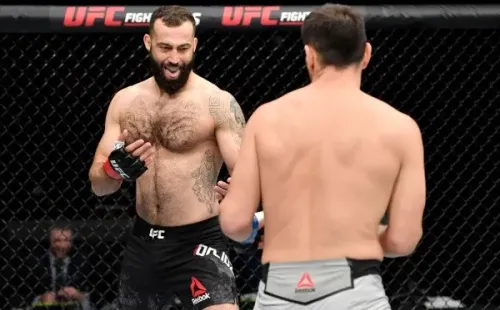 Dolidze propuso el ritmo de la pelea durante todo el primer round. Gracias a un rodillazo, se llevó la victoria por TKO. Foto: Getty Images