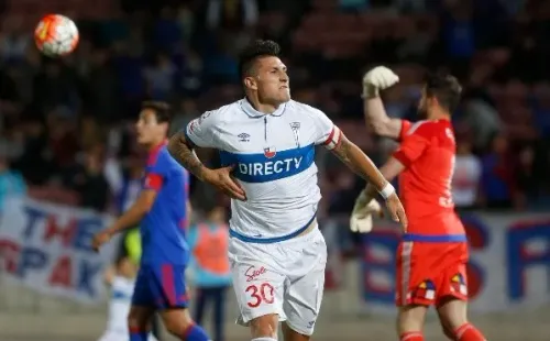 Nicolás Castillo insultó a un colocolino que llegó a su Instagram a defender a Chapa Fuenzalida.