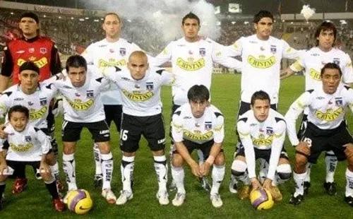 El equipo estelar de Colo Colo con Hernández como volante creativo.
