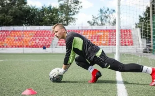 Iván Zaborowski arquero del Znamya Truda (Getty Images)