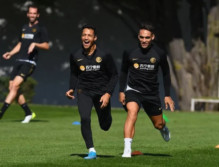 Alexis Sánchez dará paso a Lautaro Martínez por decisión técnica. El chileno tendrá descanso ante Genoa (Inter)