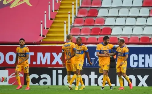 Eduardo Vargas festejó en el regreso de la Liga MX.