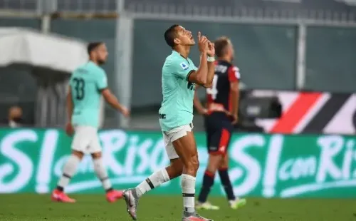 Alexis festeja su gol ante Genoa.