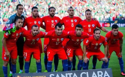 Esta fue la formación con que la Roja enfrentó a México, selección que incluso era favorita antes de este partido. (Foto: Getty)