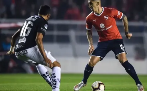 Pedro Pablo Hernández seguirá en Independiente tras acordar el pago en cuotas de la deuda que el club tiene por su sueldo. Foto: Getty Images