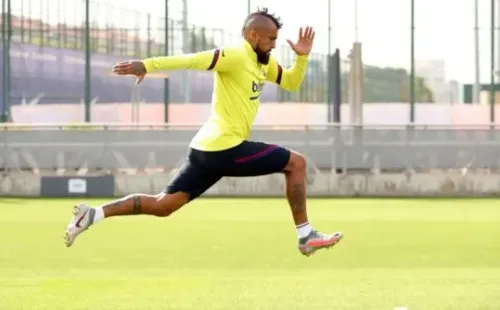Arturo Vidal es una de las grandes bajas del Barcelona para el duelo de octavos de final de Champions League ante Napoli, el 8 de agosto (FC Barcelona)