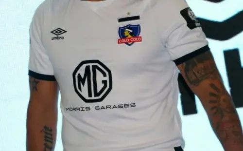 Camiseta Umbro de Colo Colo