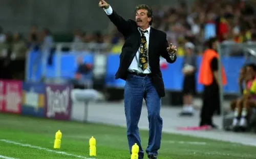 Ricardo La Volpe dirigiendo en México (Getty Images)